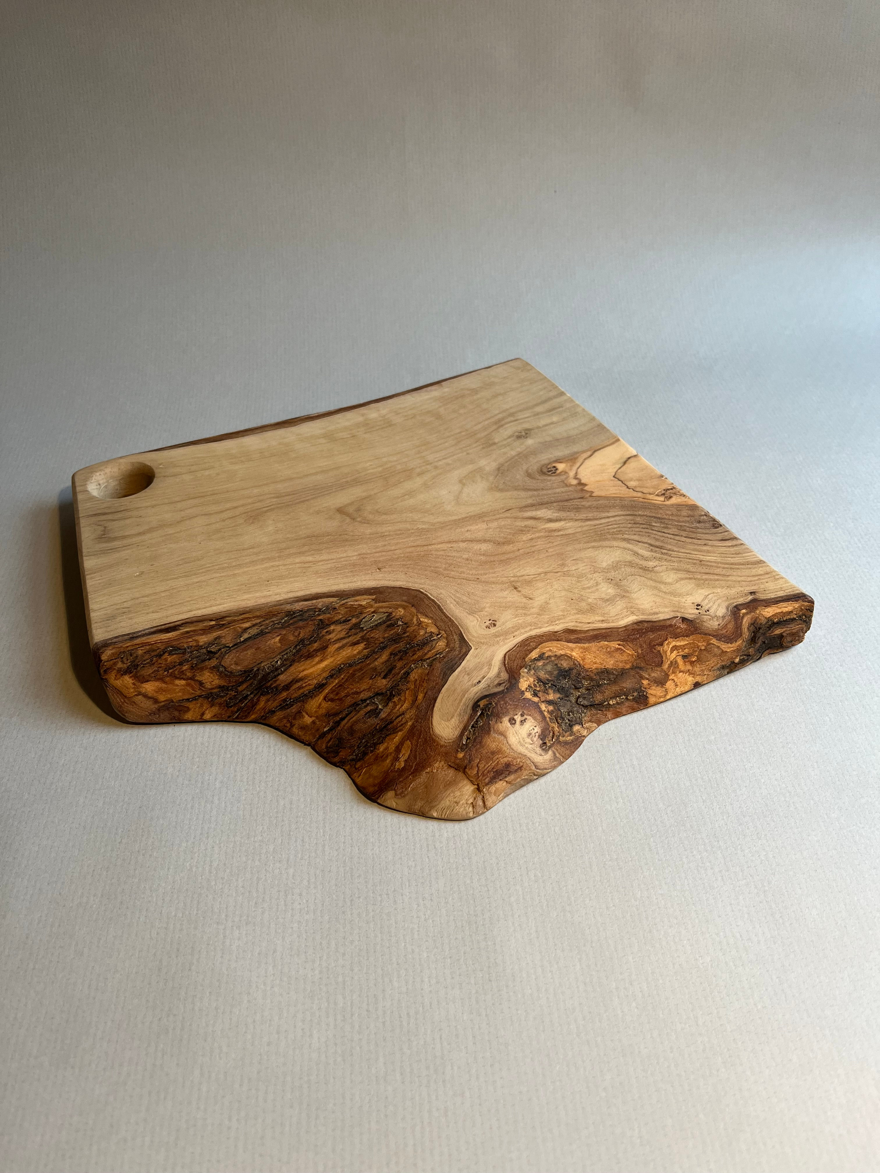 Olive wood chopping board