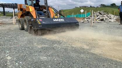 #AttachmentsExperts Sales Department I Mazio Attachments LLC headquarters: +1 561 766 0899 w: www.mazio.us e:sales@mazio.us a: Port St Lucie, FL 34952, USA Ventas I Mazio Colombia SAS Teléfonos: 318 458 9736 w: www.mazio.co e: colombia@mazio.it a: Carrera 20 #18-28 LC 17, Retiro, Antioquia. WhatsApp 3184589736 #pickupbroom #pickupsweeper #sslbroom #skidsteerbroom #ctlbroom #barredorabobcat #barredoraminicargador #barredoraretropala #barredoras #barredorarecolectora #bobcatbroom #catbroom Skid steer attachments Asphalt mini Paver Pick Up Broom Grinder Screening Concrete Grader Backhoe Snowblower rock breaker hydraulic backhoe pallet forks mulcher head auger steel tracks angled broom Dozer Grader Cold Planer cement mixer bucket excavator hydraulic rock breaker Hydraulic Hammer excavator VibroRipper Vibro Ripper Vibro-hammer excavator hardox bucket front loader hardox bucket long reach boom excavator front loader hydraulic quick coupler hitch piping forks Multifunctional Grabber Clamshell Bucket Rock Grapple Orange Peel Excavator Grapple Grabber Excavator Magnet. Somos Fabricantes de Martillos Hidraulicos, Barredoras, Baldes, Cucharones, Acoples, Horquillas Portapallet, Rápidos, Grapa Forestal, Demoledor, Cribadora, Trituradora, Rodillo Compactador, Brazo Excavador, Fresadora Asfalto, Pavimentadora, Cizalla, Pulpo para Chatarra, Demolicion, Excavación, Excavadora, Magneto, Garras, Brazos Largos, Desbrozador Forestal, Hoyador, Mezclador de Concreto, Niveladora, Vibromartillo, Vibroripper, Pulverizador, Baldes, Desmalezador, Horquillas Porta pallet y mas.