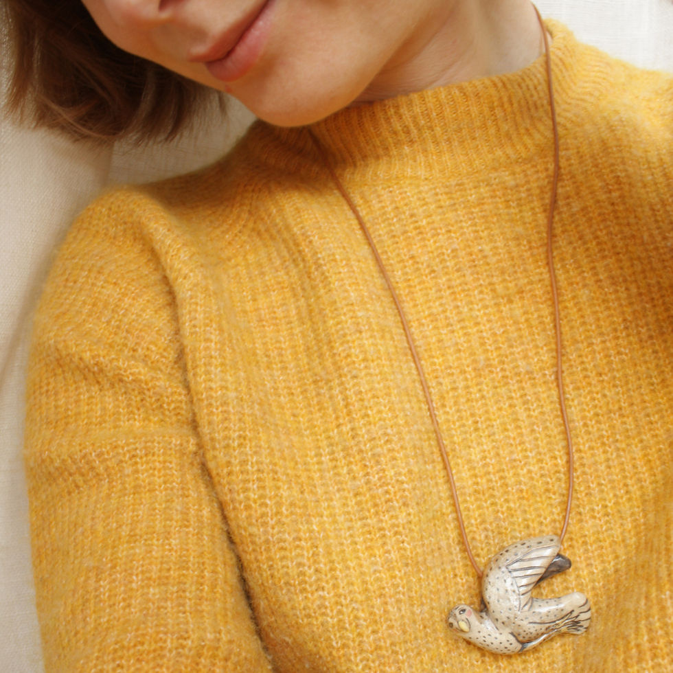 Thumbnail: Falcon pendant