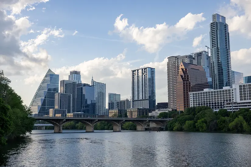 Smaller_of-several-tall-buildings-in-the-distance-behind-t-2024-01-19-21-30-18-utc (1).web