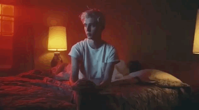 Troye sivan.gif