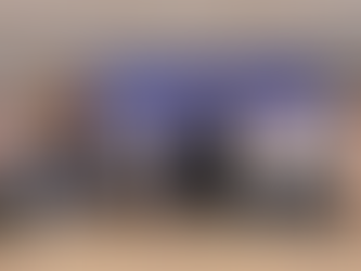 Premier Netanyahu en zijn vrouw Sara ontmoeten IDF-weduwen en wezen