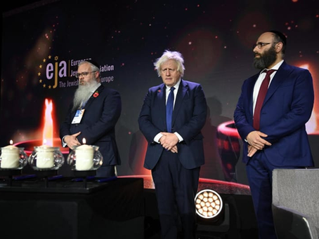 Poolse president en EJA waarschuwen voor toenemend antisemitisme nu Europa binnenkort Kristallnacht herdenkt