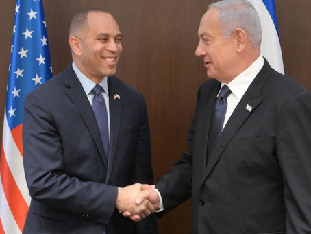 Leider Democraten Hakeem Jeffries had een duidelijke boodschap aan Netanyahu, schrijft Barak Ravid