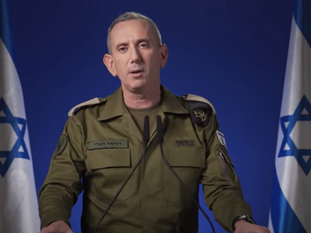 Persbriefing door IDF-woordvoerder, admiraal Daniel Hagari, over het drama met hulpkonvooi en de drie militairen die zijn gesneuveld