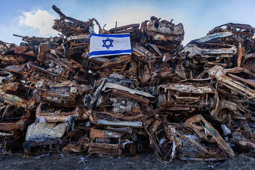 Drie jaar later: Reflecties op de wereld die door 7 oktober is gecreëerd, schrijft Amit Segal