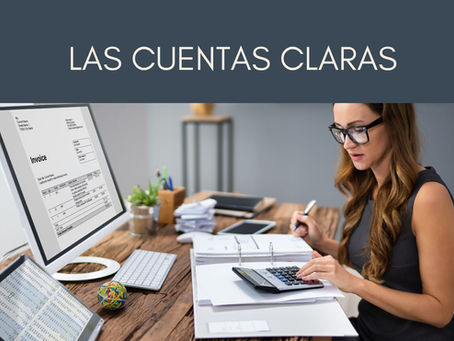 Mujer llevando las cuentas