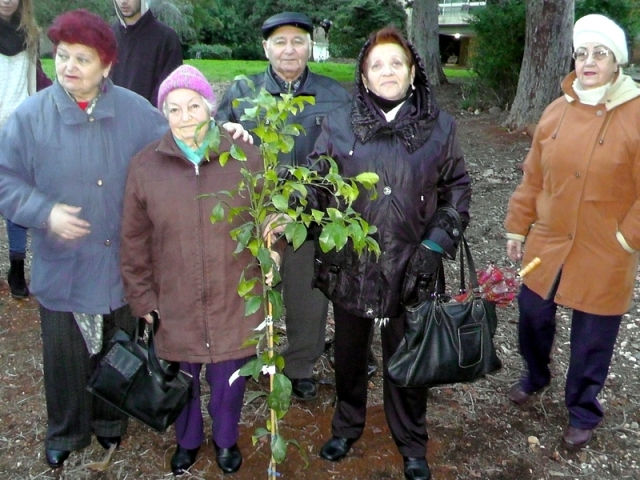 Klara Neli Anatoli Raya and Rina