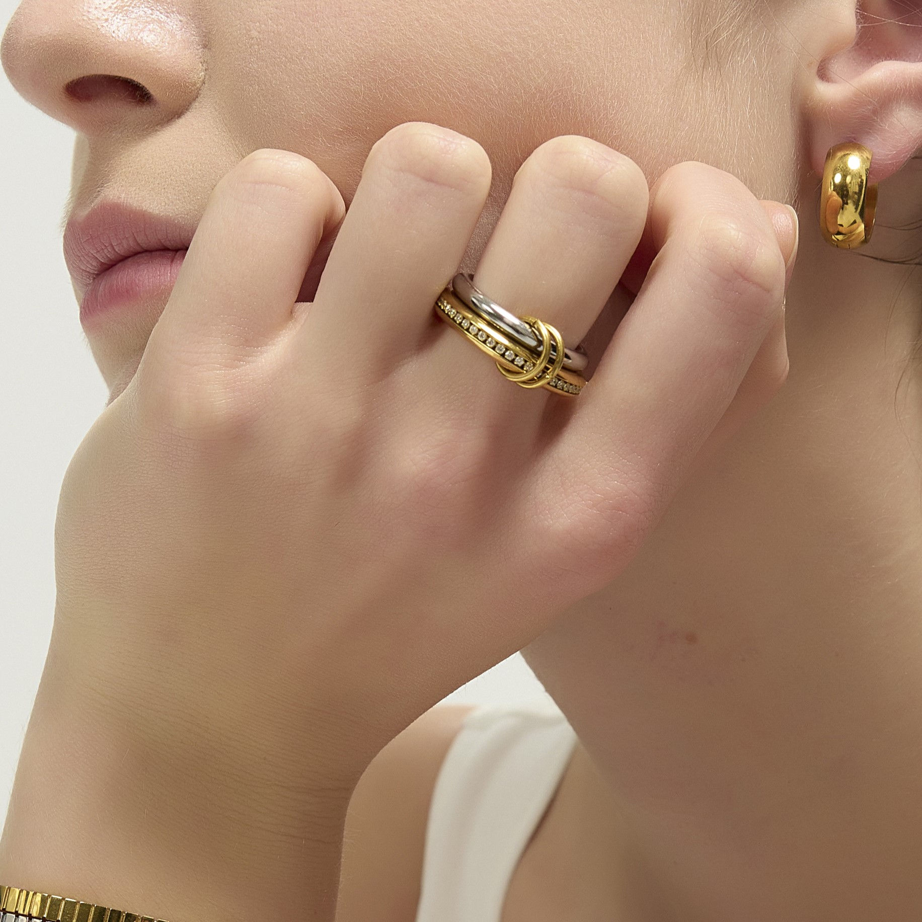 MIXED METAL CONNECTING RING