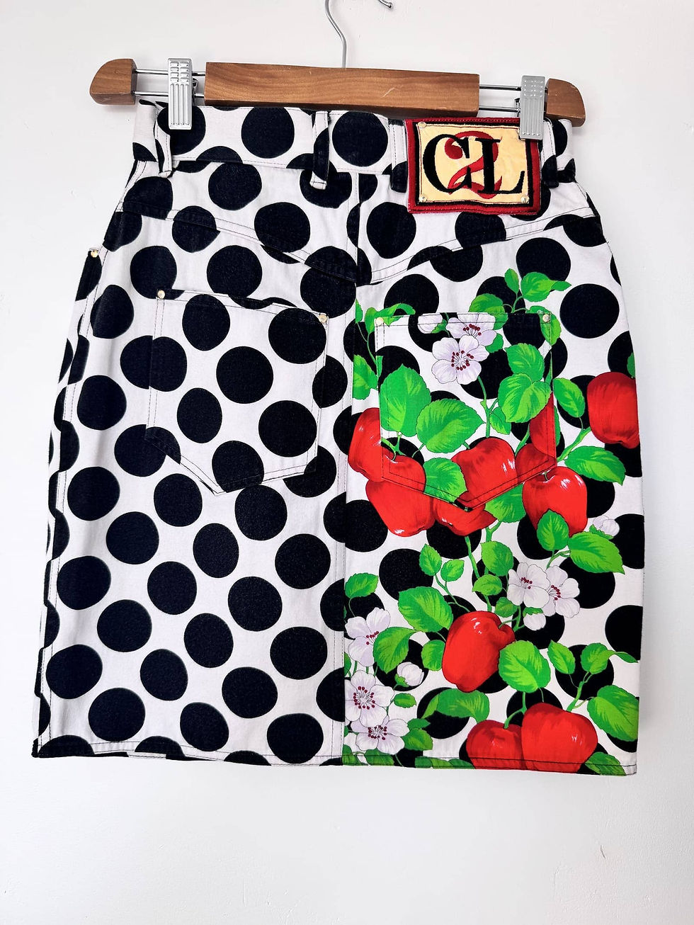 Miniature : Polka dots- L'art du tailleur à pois
