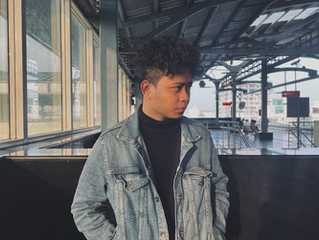 Is love in love? You’ll know if you listen to Rolland’s latest single ‘Hopeless Romantic’