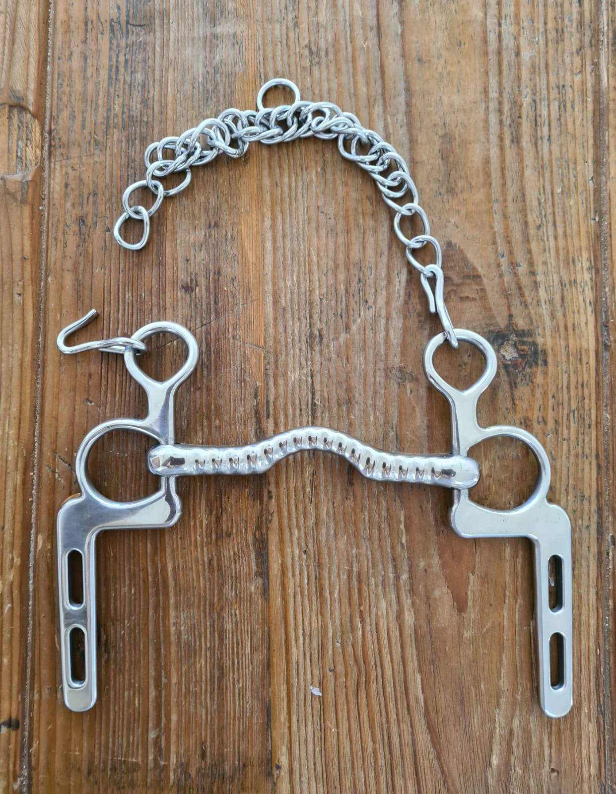 מתג  מרפק צבאי