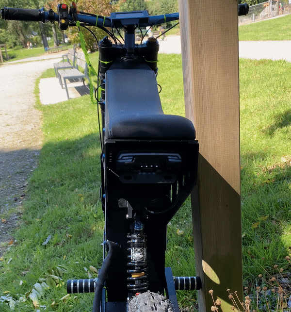 Ymade-moto-électrique-memr-v4-light.gif