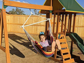🌈 Happy Labor Day everyone! We had so much fun with our new hammock swing chair...