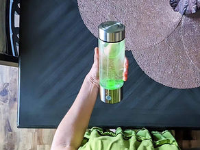 💧 Have you ever tried water from a hydrogen bottle?