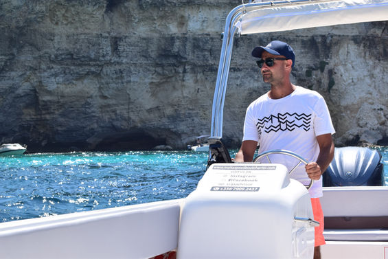 Maltaspeedboatcharter.com