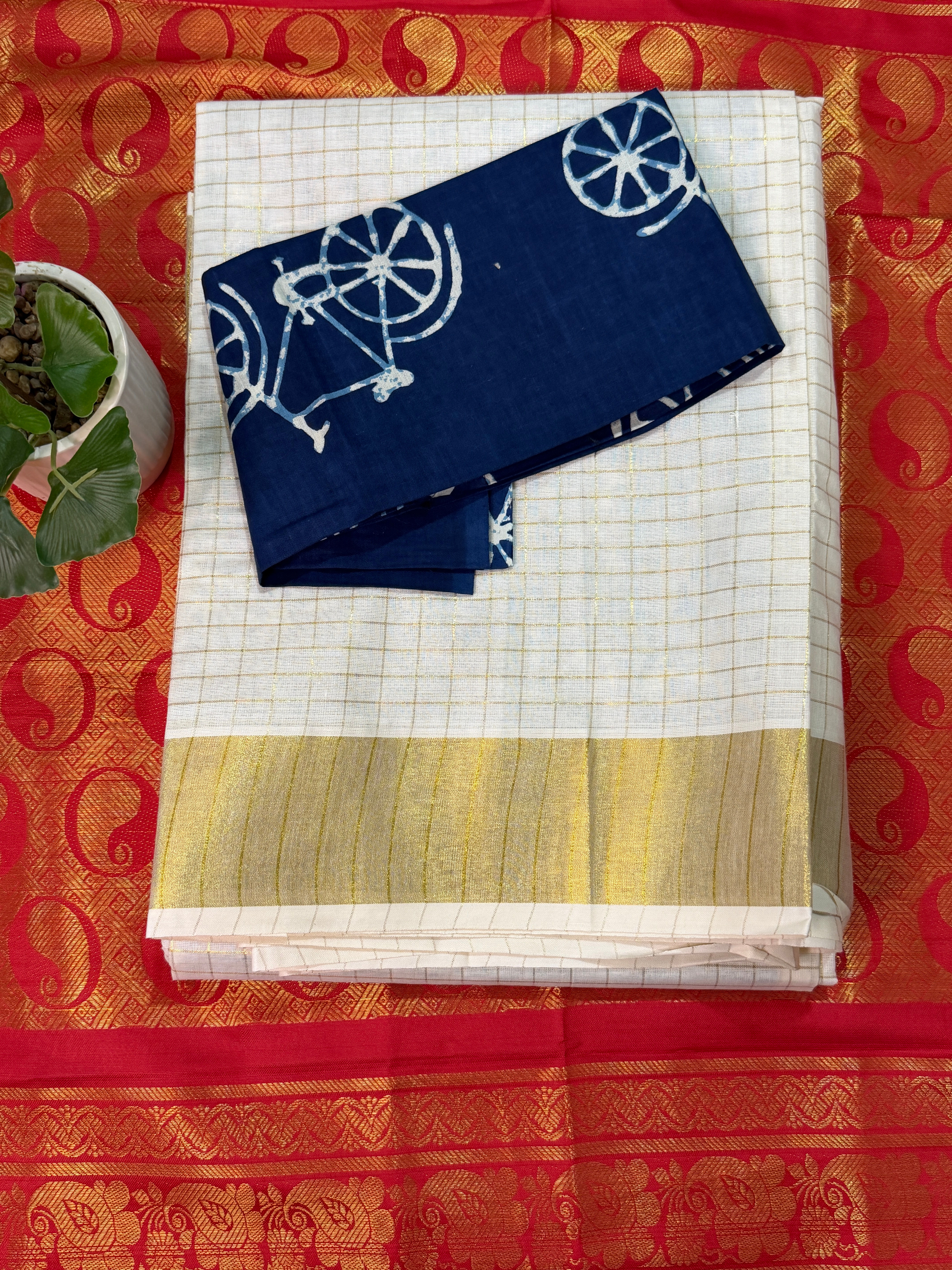 Chetana - Cycle Print Tissue Kasavu saree 