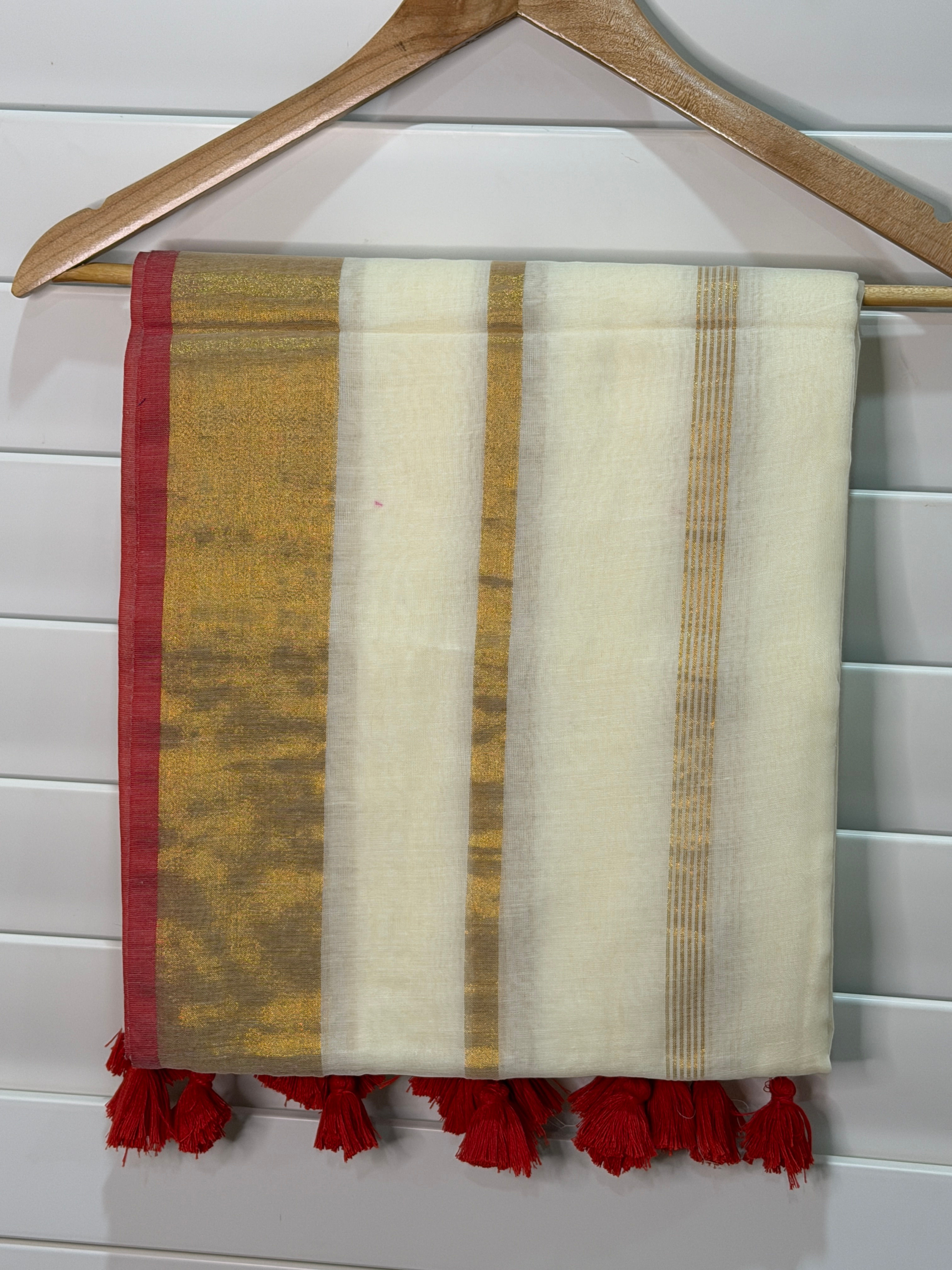 Mulcotton Saree - Red Stripes