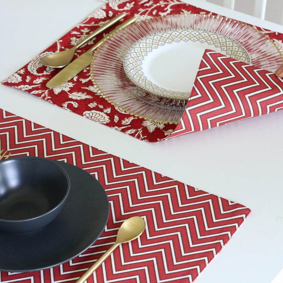 Thumbnail: All Over Red - Wipeable / Reversible Placemats