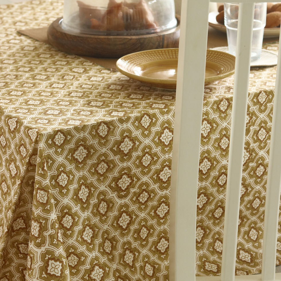 Chai & Toast - Wipeable & Anti Slip Cotton Tablecloth