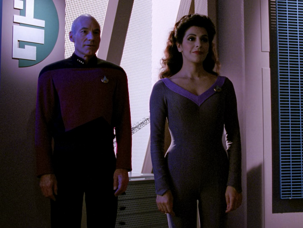 Star Trek: The Next Generation - First Contact - Season 4 Episode 15