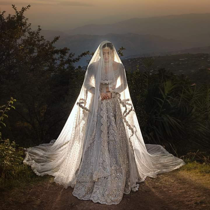 Thumbnail: Faraz Manan Bridal Couture Beautiful 😍 Brides Maxi