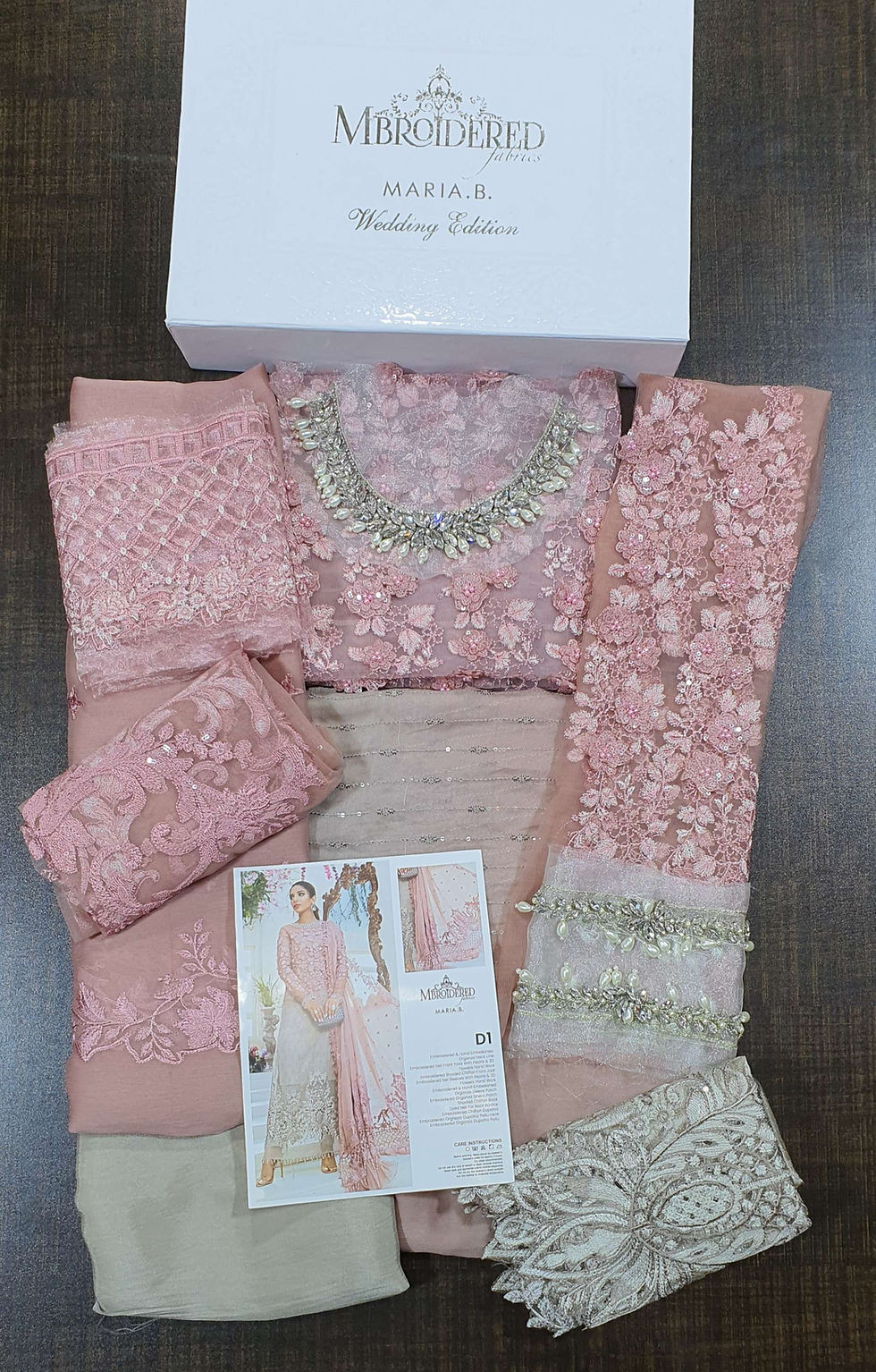 Thumbnail: Mariab Luxury Party Wear Chiffon Hit Code Bd-01 3D Flower