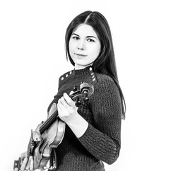 Martina Lukasik, Violon