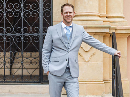 Ashley & Kevin: Sarasota courthouse elopement 