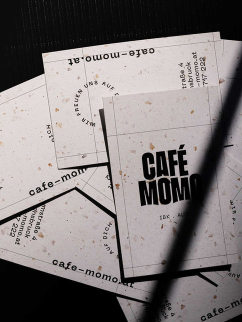 Visitenkarten von Café Momo in Innsbruck