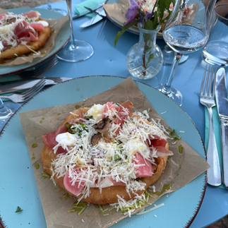 The fried donut or pizza at Szarkaláb Bisztró