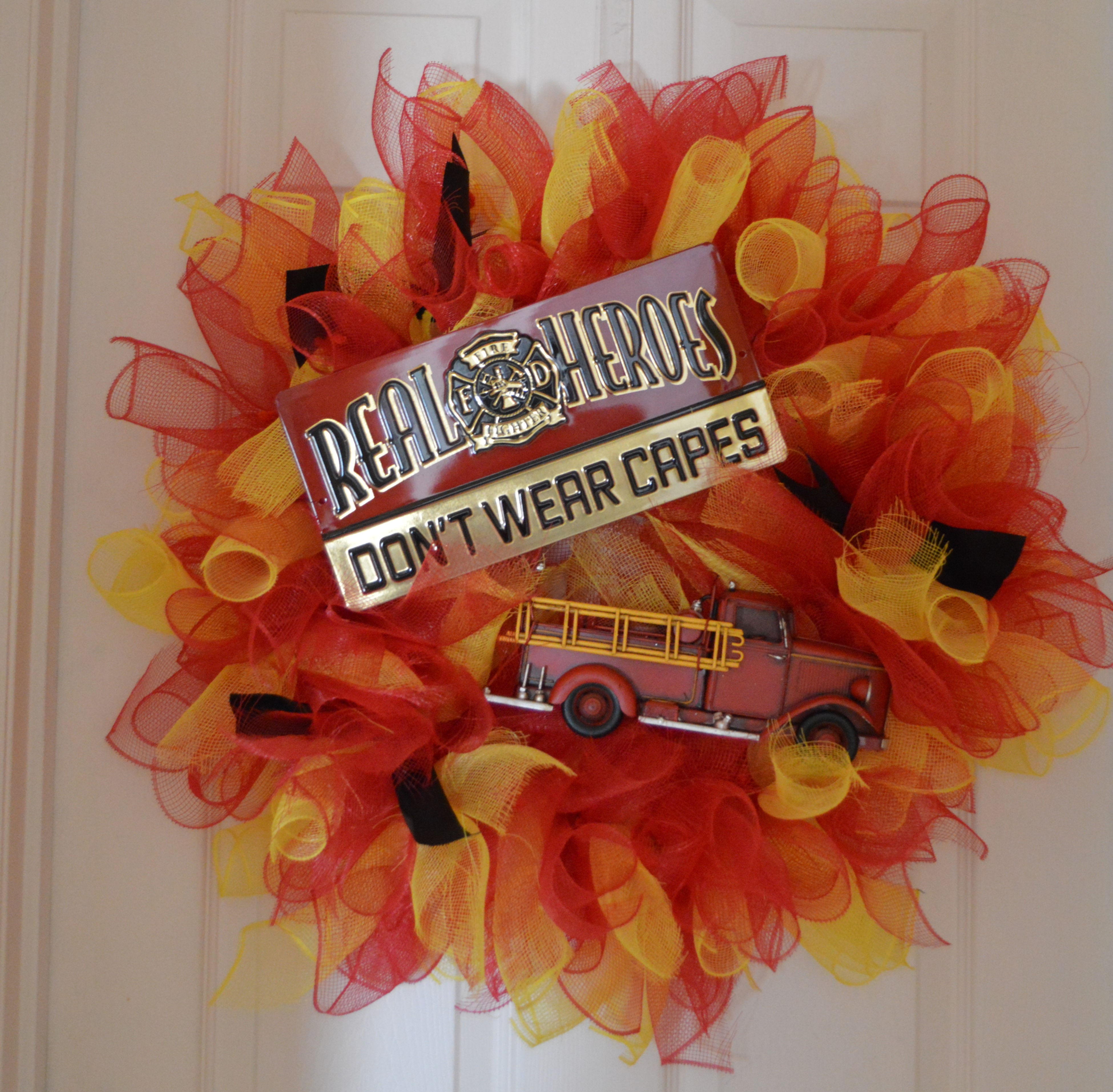 Fire Fighters Wreath/Heros don't wear Capes Wreath