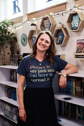 Macy Book Shelf1.jpg