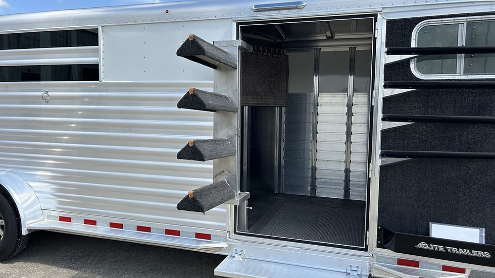 Thumbnail: 2025 Elite Trailers 23' 4 Horse Stock-Combo Gooseneck