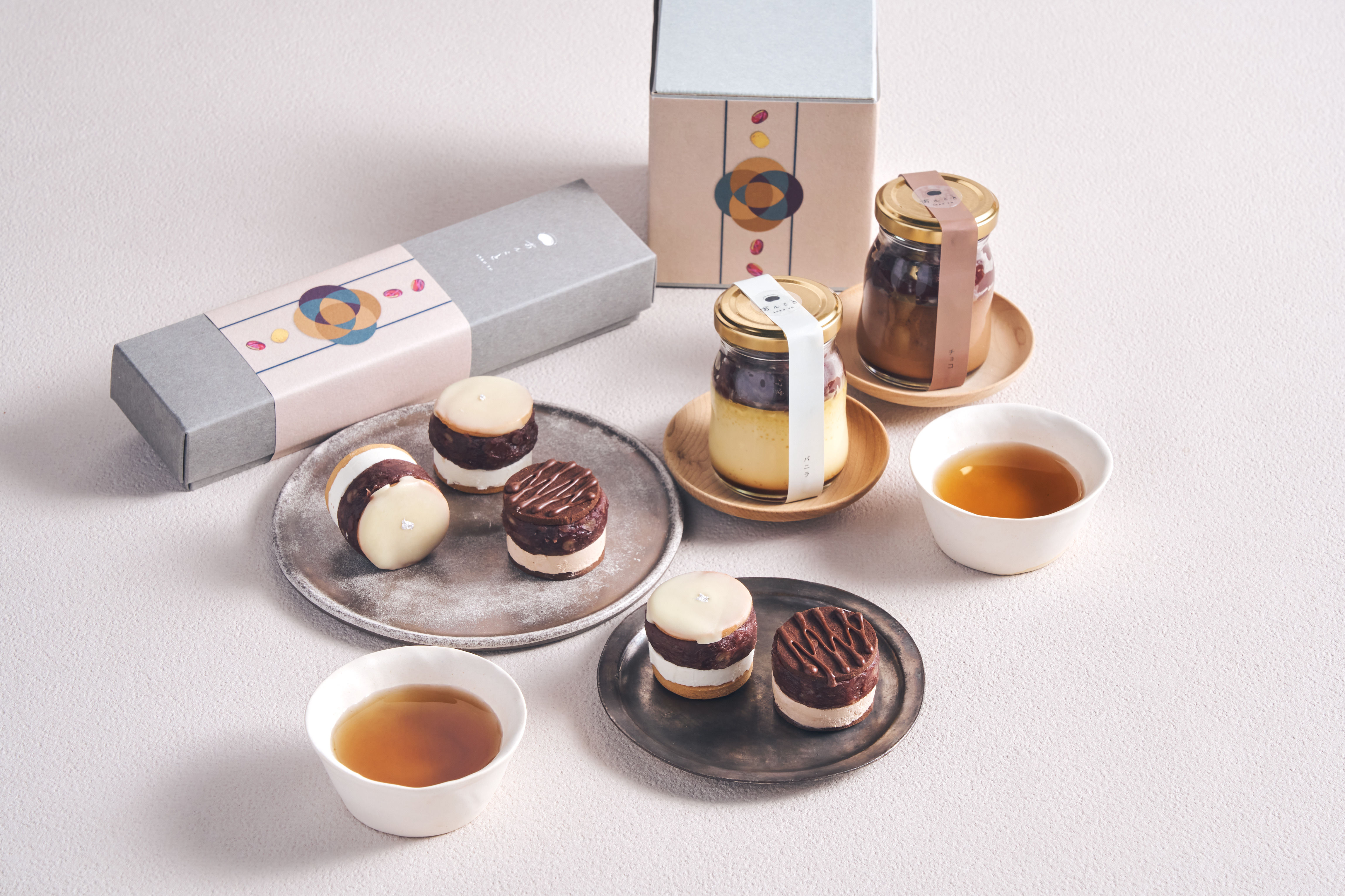 ホワイトデー・あんバターサンド 5個入とあんこプリン〈チョコ・バニラ〉2個のセット