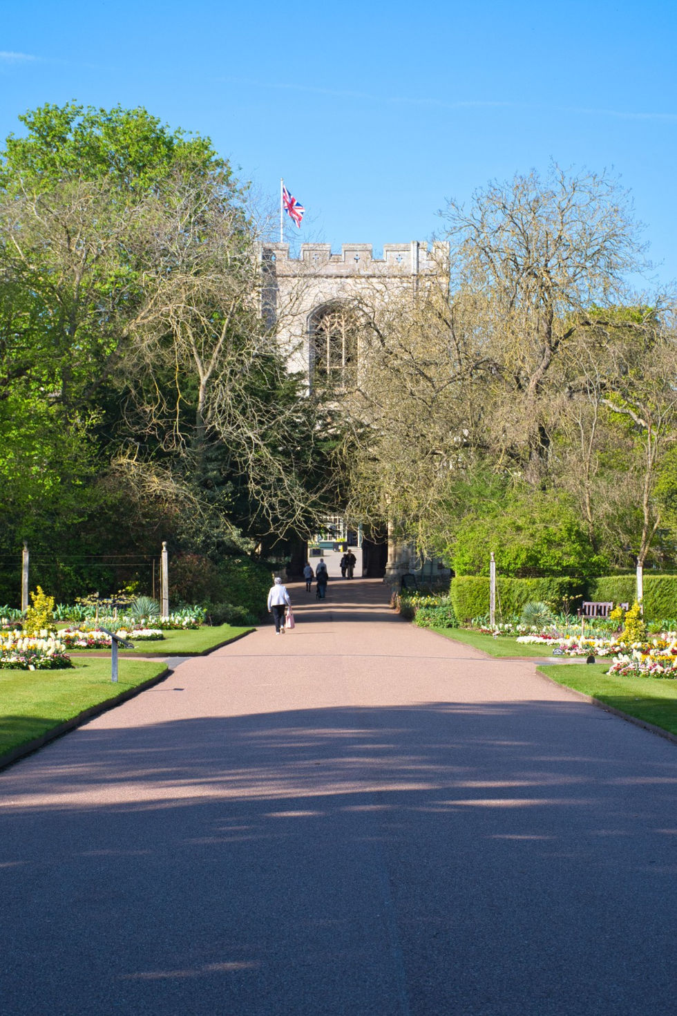 2 Abbey Gardens (Large)