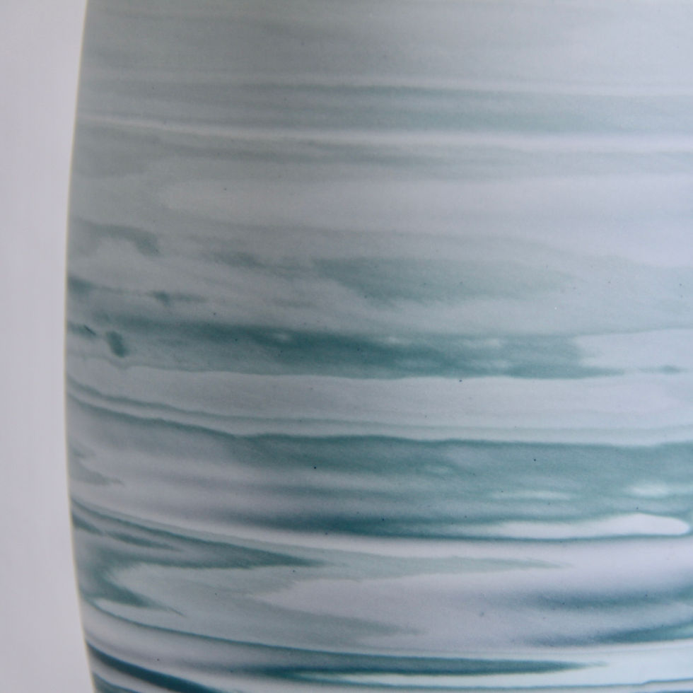 Miniaturbild: Vase Neriage "couleur de la mer sur sable blanc I"