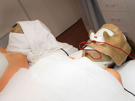 Inside Gossip About the Galvanic Iderm® Electric Facial Mask