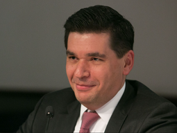 Fernando Aportela Altor: El estratega que revoluciona las finanzas para jóvenes