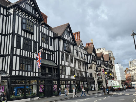 A memorable visit at Liberty of London, all the fabric fondling.