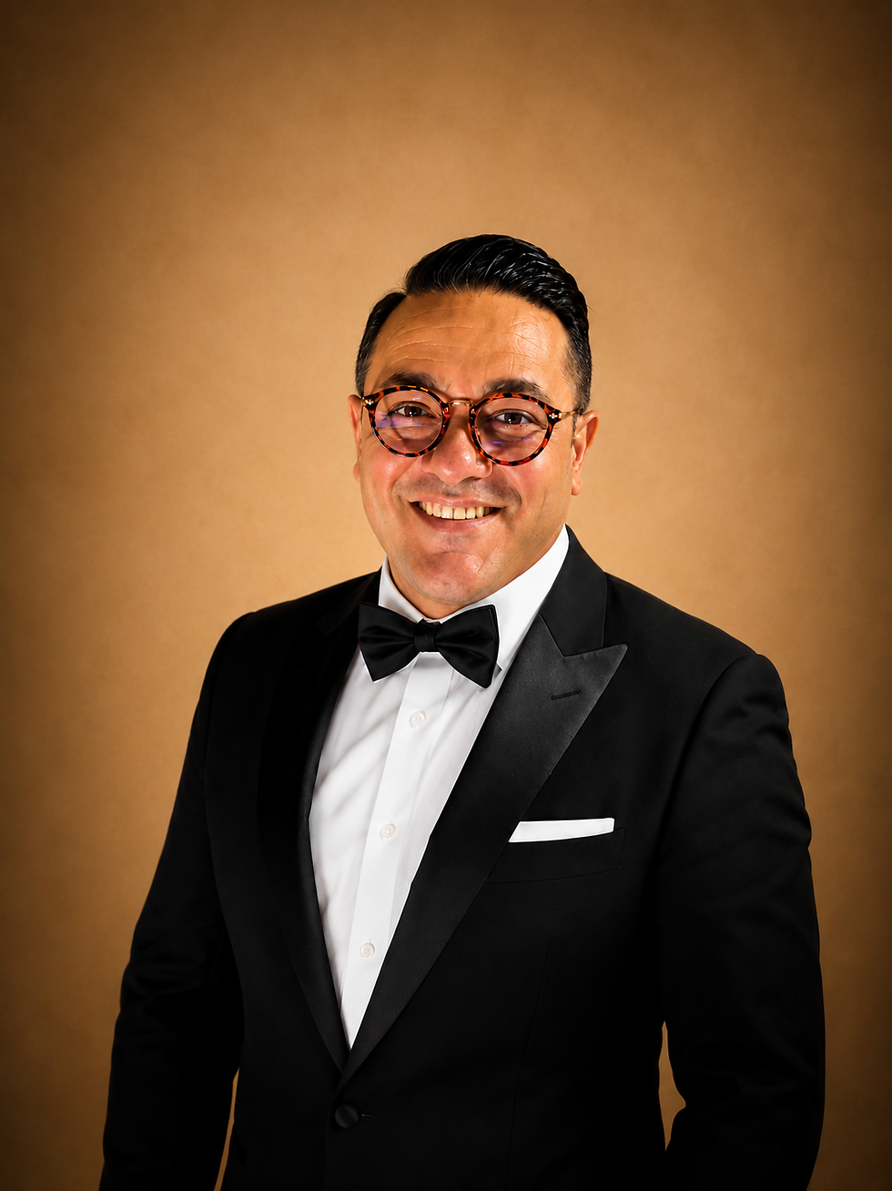 Portrait of Shlomi Selim Sally Benbasat, Editor in Chief, Salvator Mundi Times