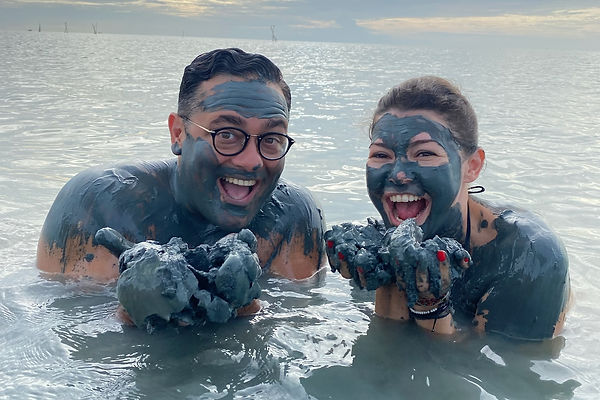 1_Mud_Lovers.jpeg
