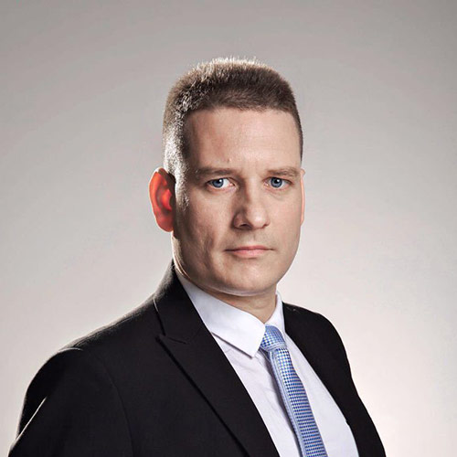 Writer: Dr. Ulf Henning Richter