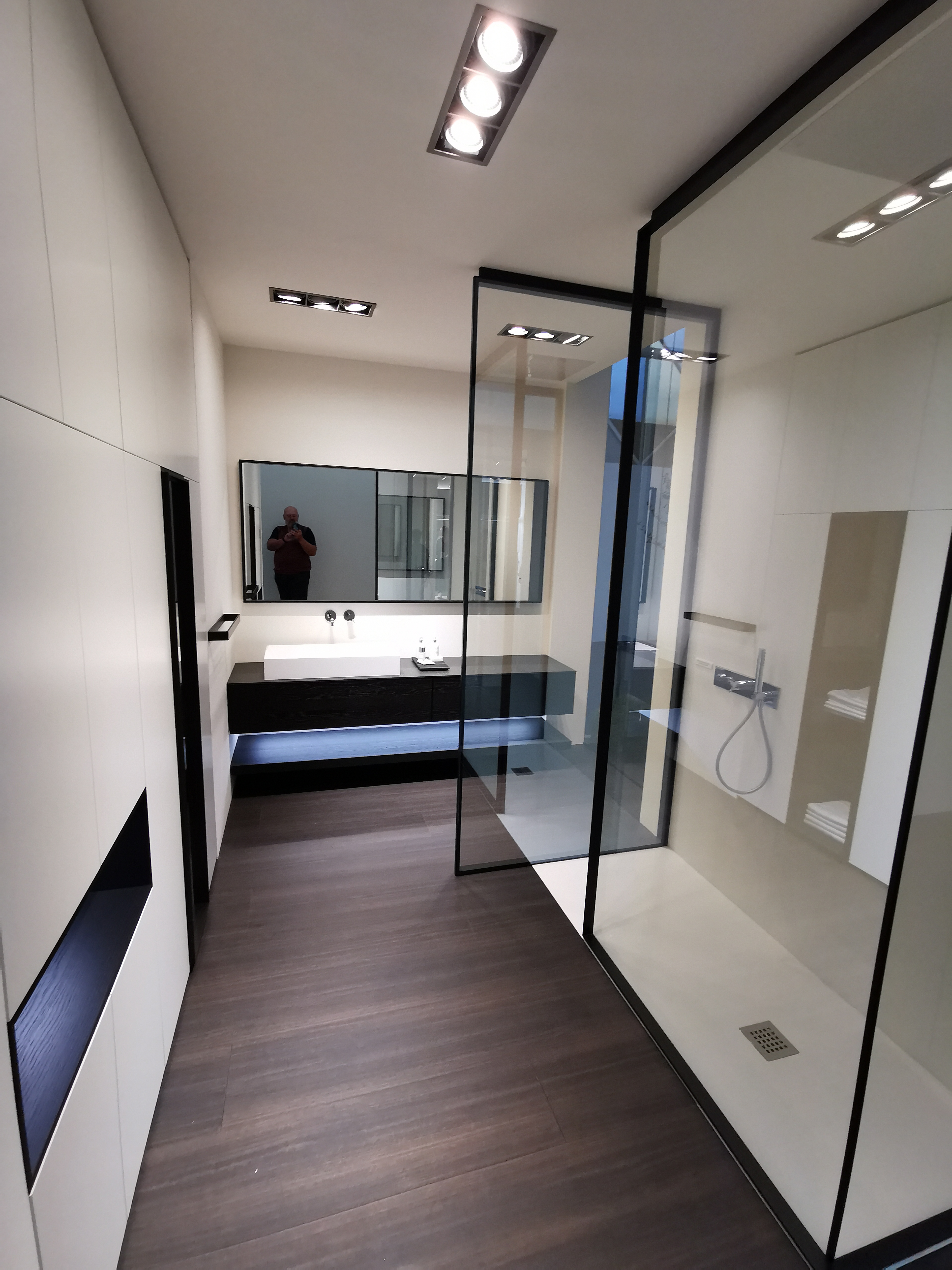Armadio e bagno