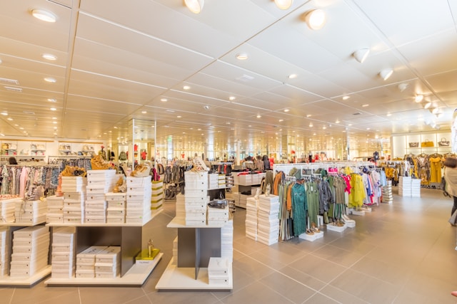 Retail and E-commerce Image