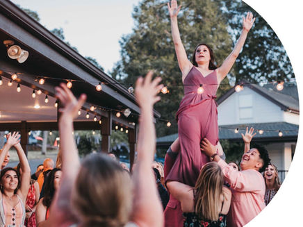 Thinking of a Bouquet Throw at your Wedding? 