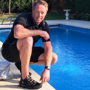 How do you tell a Professional Pool Man?