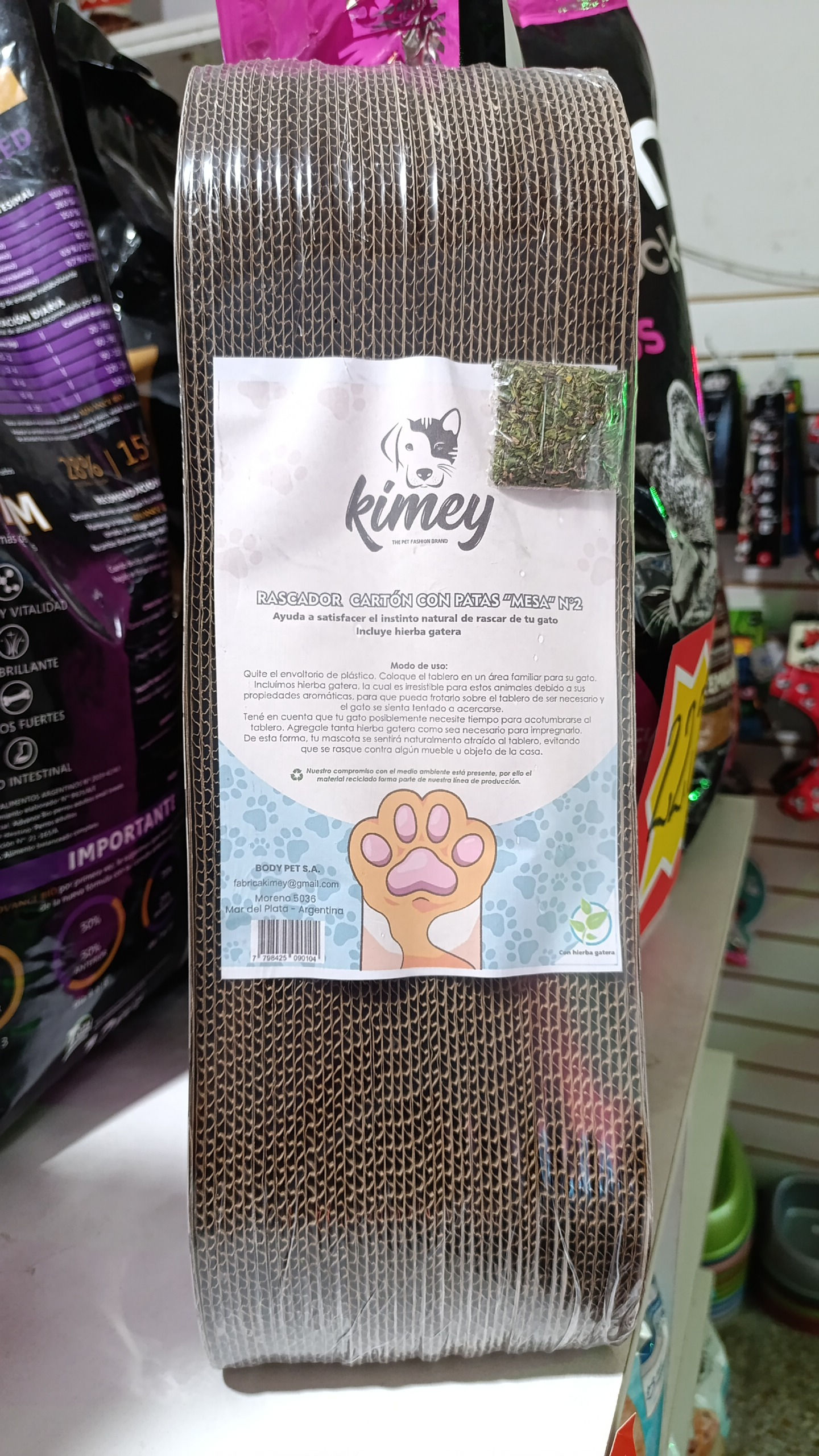 Rascador cartón con patas "Mesa" N°2 