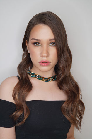 Вечерняя прическа локоны