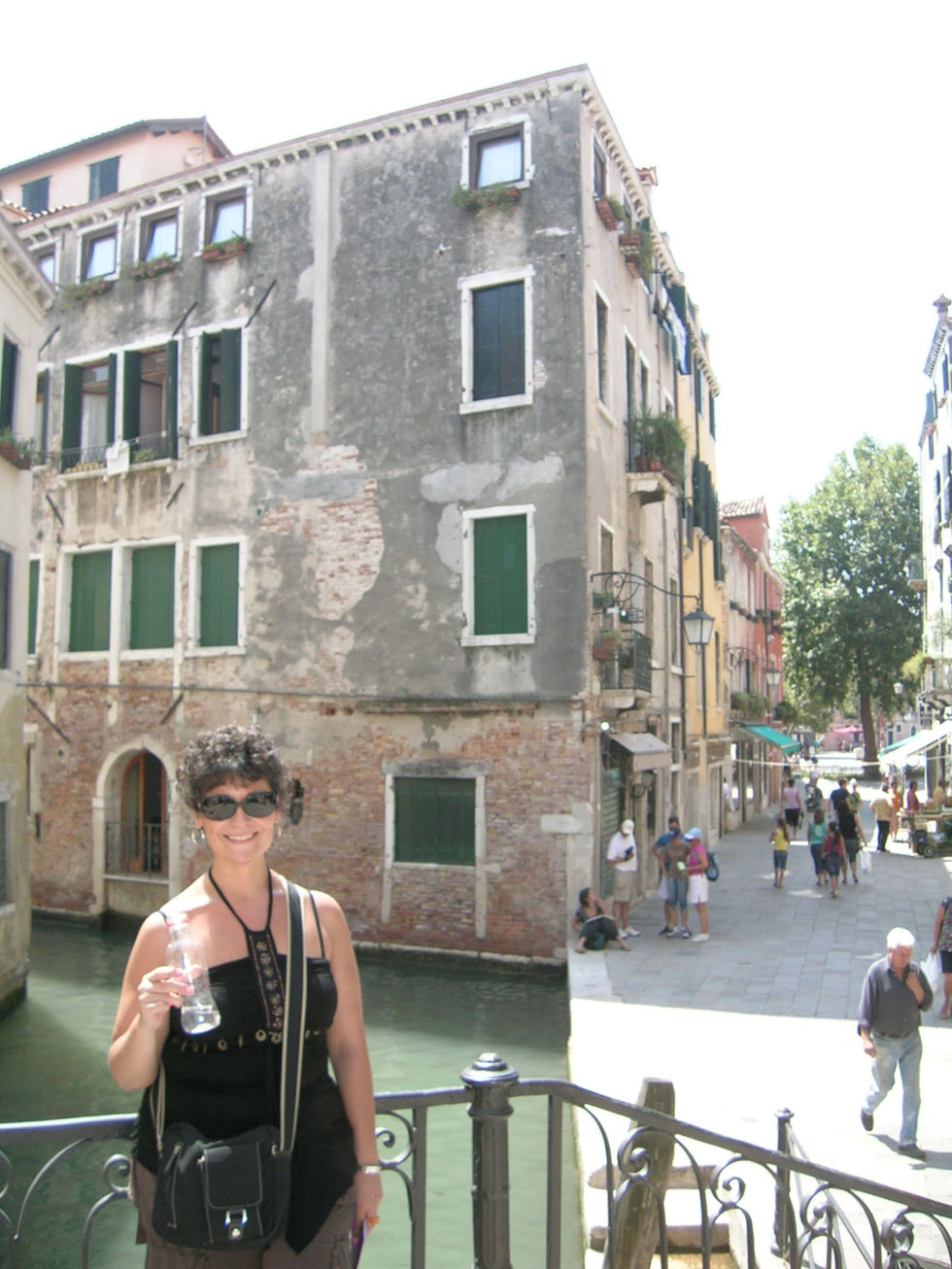 brqx_ven08ita_pers_-_Canals_and_streets_-_البندقية_-_إيطاليا_-_DSCN5185_2048x1536